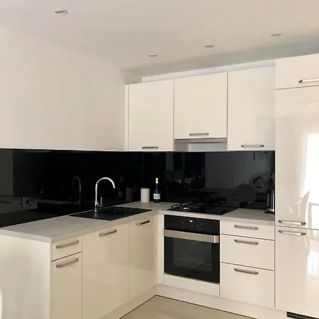 Apartmani Marijana Baška Voda Exteriör bild