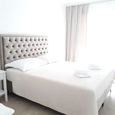 Apartmani Marijana Baška Voda Exteriör bild
